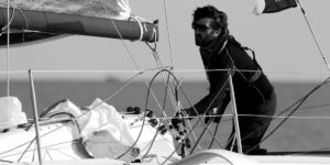 Yoann Richomme a gagné 2 fois la Solitaire du Figaro et 1 fois la Route du Rhum. Une star de la course au large.