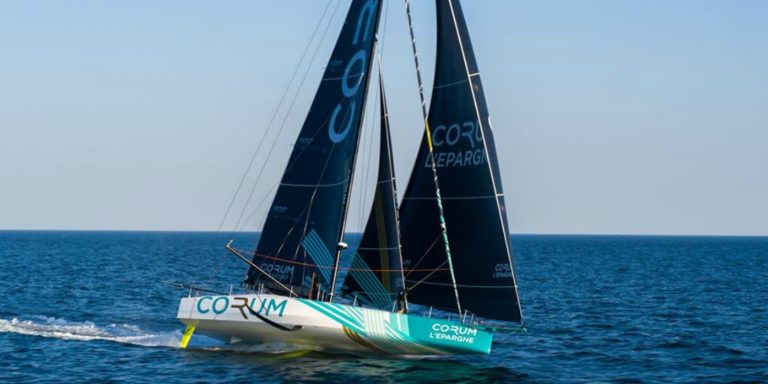 Sébastien Josse navigue avec Nicolas Troussel sur Corum L'Epargne