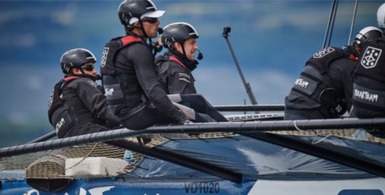 Sébastien Col à bord de Realteam Sailing