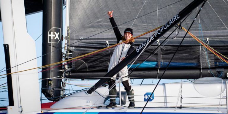 Clarisse Crémer à l'arrivée du Vendée Globe