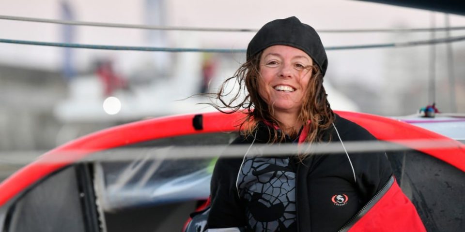 Alexia Barrier à l'arrivée du Vendée Globe